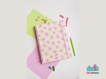 CUADERNO MI PUNTO CERO A4 BASE FLORES CUTE